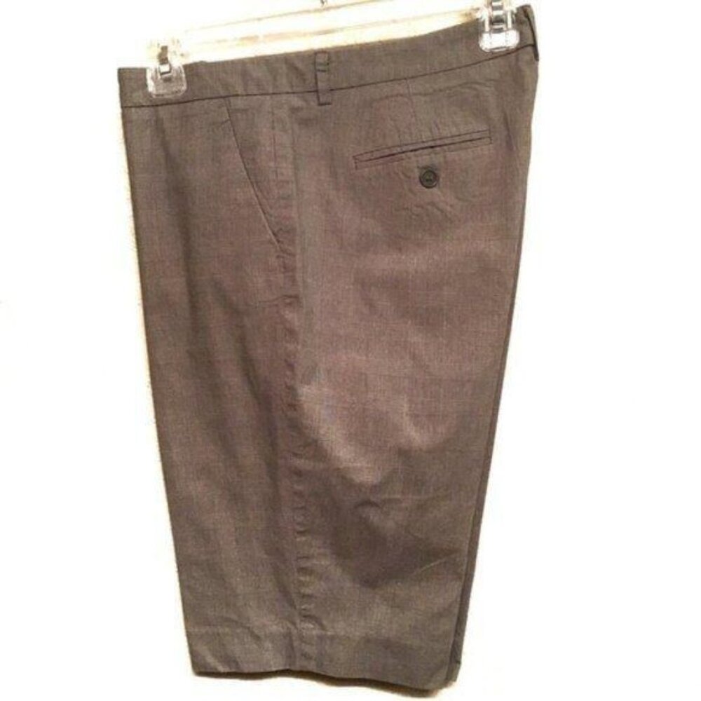 NEW YORK & COMPANY WALKING SHORTS Woman's Size 8